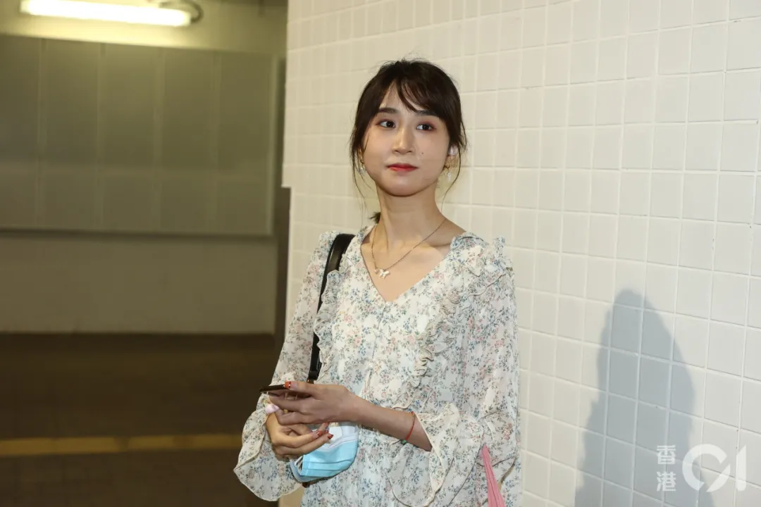 王宝强|2021港姐第二轮面试入围佳丽！19岁“佛祖港姐”率先爆红，网友称佛法无边