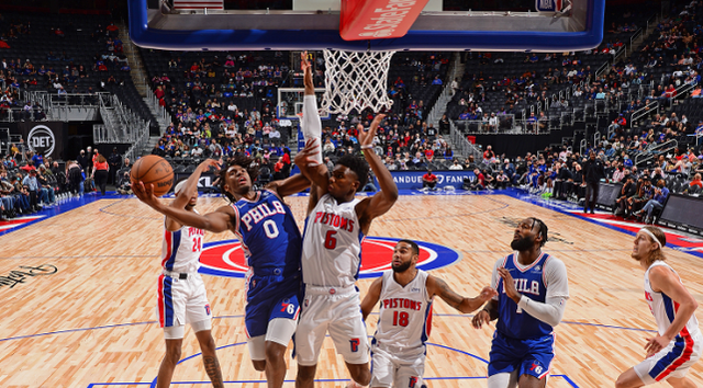 静静聊澸情 险造22分大逆转！残阵76人惜败活塞 庄神高效17+7秀空接隔扣