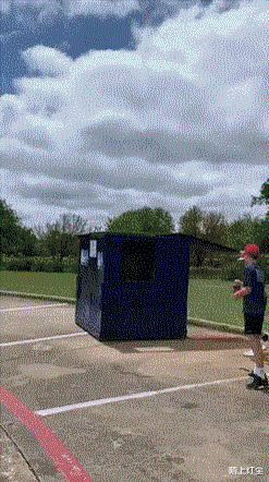 刘亦菲|“马总化腾的女儿又爆出近照，朋友们你们觉得漂亮吗？”