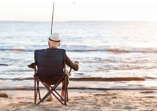 脑溢血|男子钓鱼突发急性脑溢血，与这些危险因素有关，5点建议希望有用