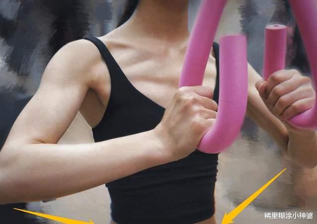 产后恢复|女星产后恢复多拼？胸前平坦却肌肉满满，减肥照片让多少人脸红