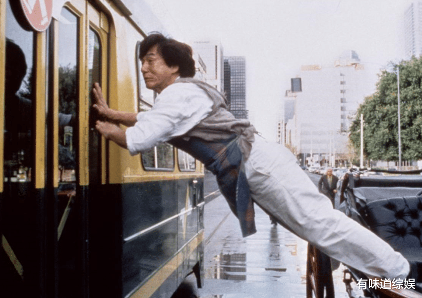 成龙|成龙不禁自曝, 他是我见过最令人恶心的男演员, 但我惹不起