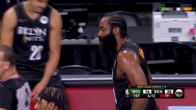 凱里·歐文|狂轟40分！哈里斯單節4記三分，杜蘭特聯手歐文爆發，哈登偷懶了！