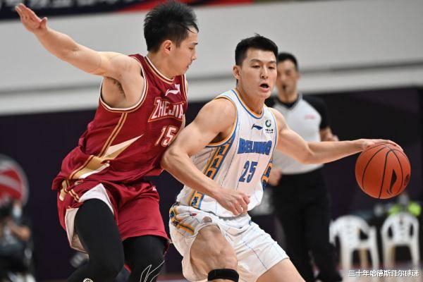 李慕豪|易建联接班人李慕豪越打越好原因浮出水面，不是运气，也不是潜力