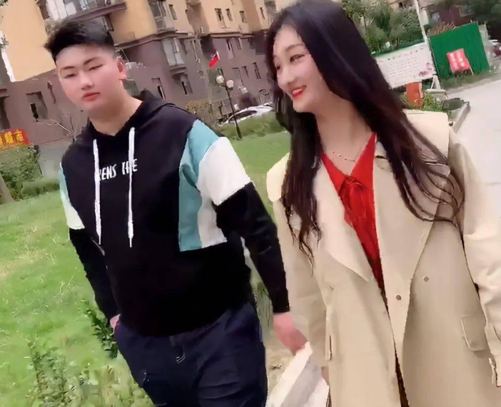 朱之文|大衣哥儿子一改常态，陈亚楠“夺权”失败，朱之文这一招真狠