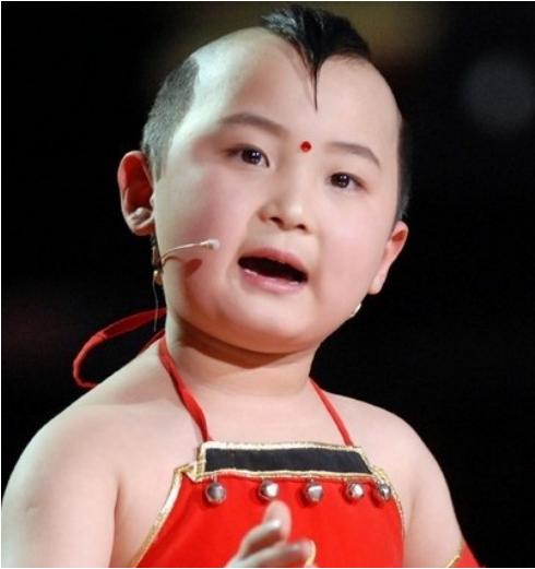 邓鸣贺|春晚“开门娃娃”邓鸣贺去世6年，众人怒骂“父母就是罪魁祸首”