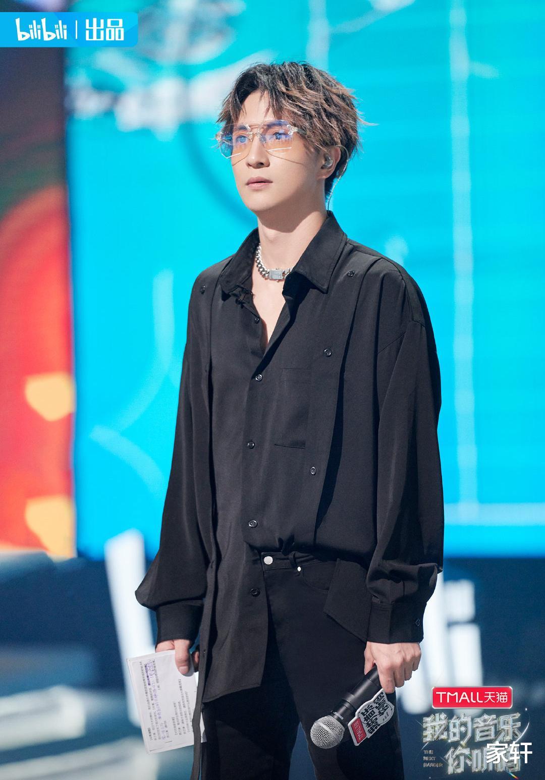 许嵩|“我的音乐你听吗”更新,许嵩薛之谦被唱感动,谈及创作感慨良多!