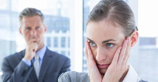 面试|面试官：你只有6根烟，但来了7位领导，你该怎么办？高情商这样答