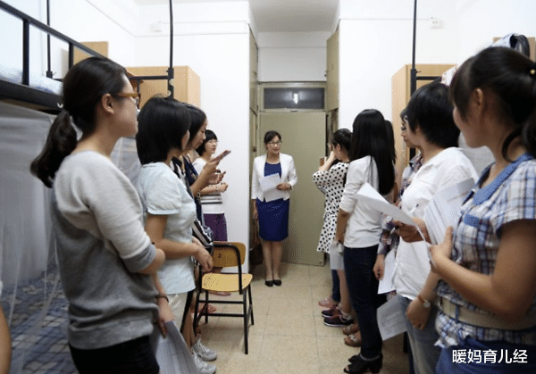 暖妈育儿经|大学宿舍现“怪象”,好好的宿舍不住去租房,原因并非人傻钱多