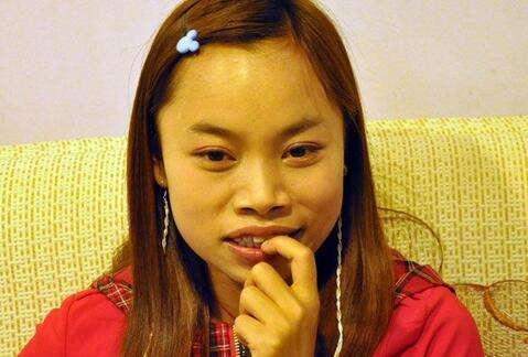 凤姐|11年前，曾扬言“宁死也不回中国”的凤姐，如今过得怎样了？