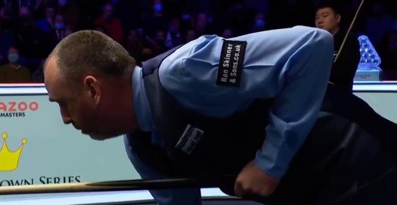 顏丙濤|神奇一球，馬叔單手解球，直接打進了，舉動太嘚瑟，顏丙濤很無奈