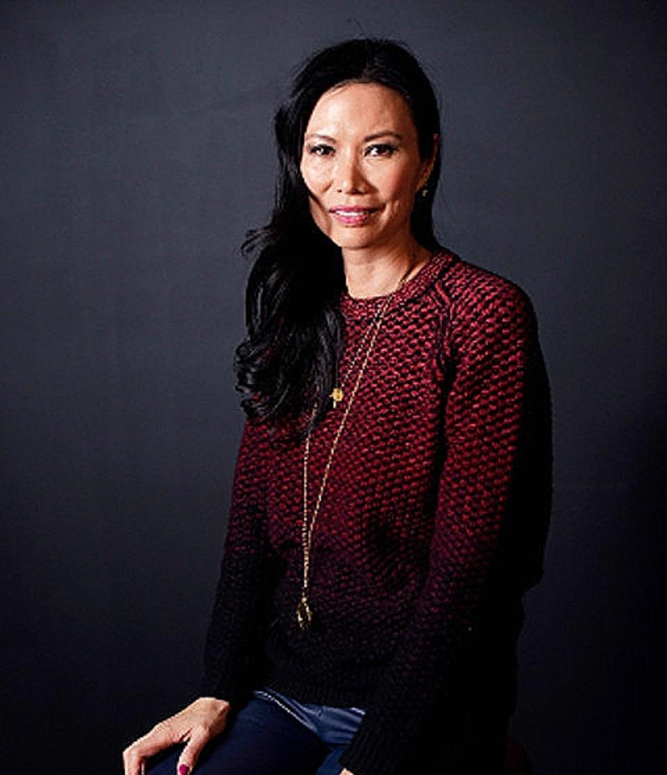 邓文迪|邓文迪：“顶级捞女”的“爬床”史，男人只是通往成功的阶梯