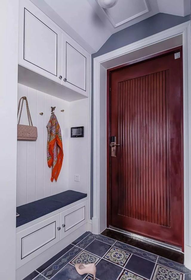 鞋柜+换鞋凳+收纳组合，这个柜子能顶一间房，漂亮又实用！