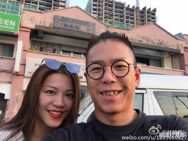 林晓峰|51岁林晓峰独自过圣诞节，两个儿子与前妻团聚，大儿子星味足