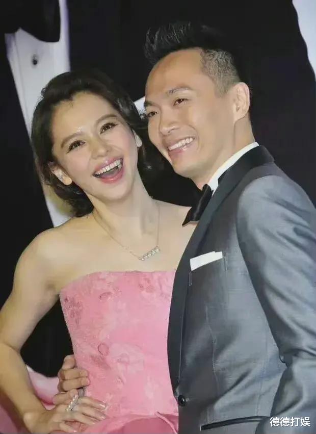 李靓蕾|徐若瑄闹剧老公发声力挺妻子，李靓蕾发文道歉希望回归平静生活