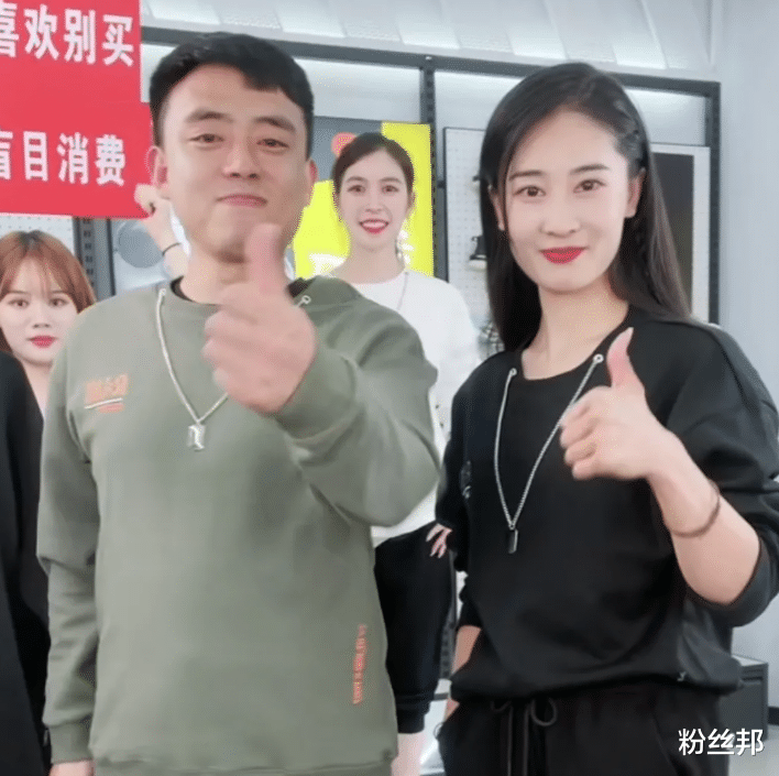 铁山 直播带货卖了4600万后，铁山靠被紧急封禁退网，鞠躬致谢道别粉丝