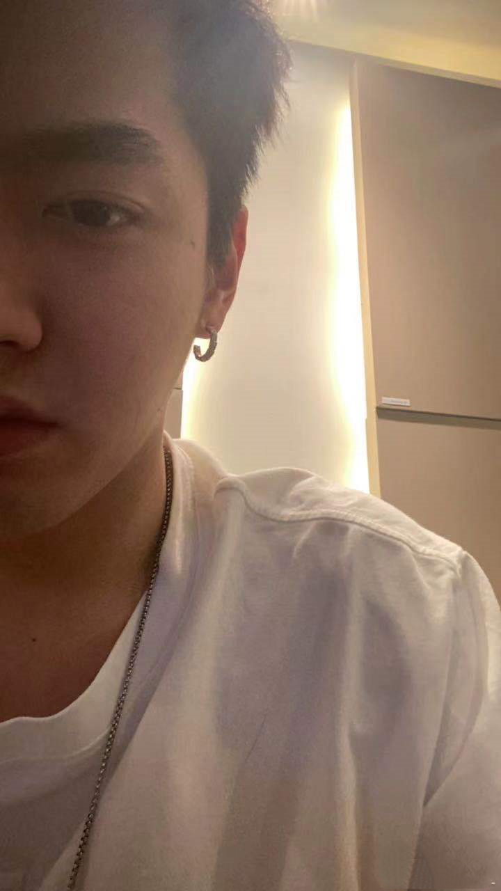 吴亦凡|从秦牛正威到小怡同学，再到都美竹，恐怖的是大众对吴亦凡的疲倦