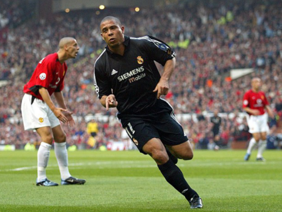 罗纳尔多|罗纳尔多和梅西对比，就是大罗巅峰期高度无人能及，但时间很短