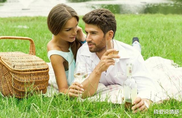 晓爱说情感 人到中年，男人才顿悟：从结婚那刻起就要善待妻子