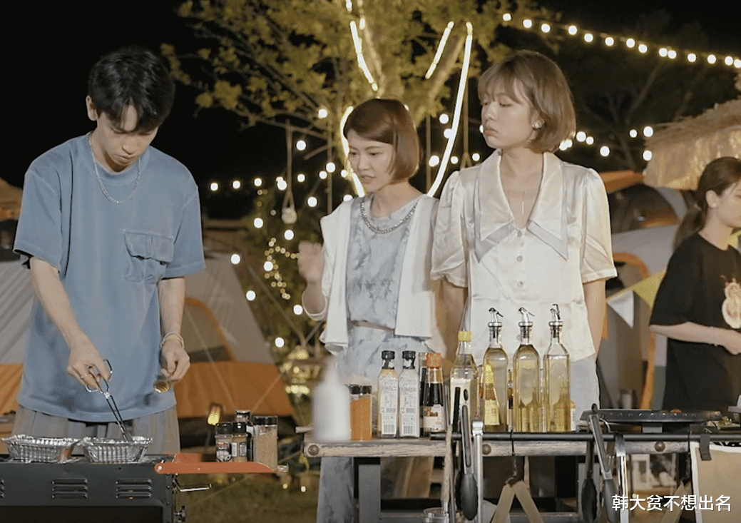 穿衣搭配|《心动的信号4》Simon年薪200万？看了他穿搭的价格后：太低调！