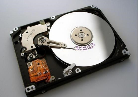 家中大小宝|硬盘价格大涨：中国区代理压货，卖家按小时涨价，囤货1天赚300万