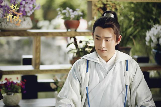 谢娜|520佟丽娅陈思诚官宣离婚，有一明星却官宣结婚，两人曾经是大学同学