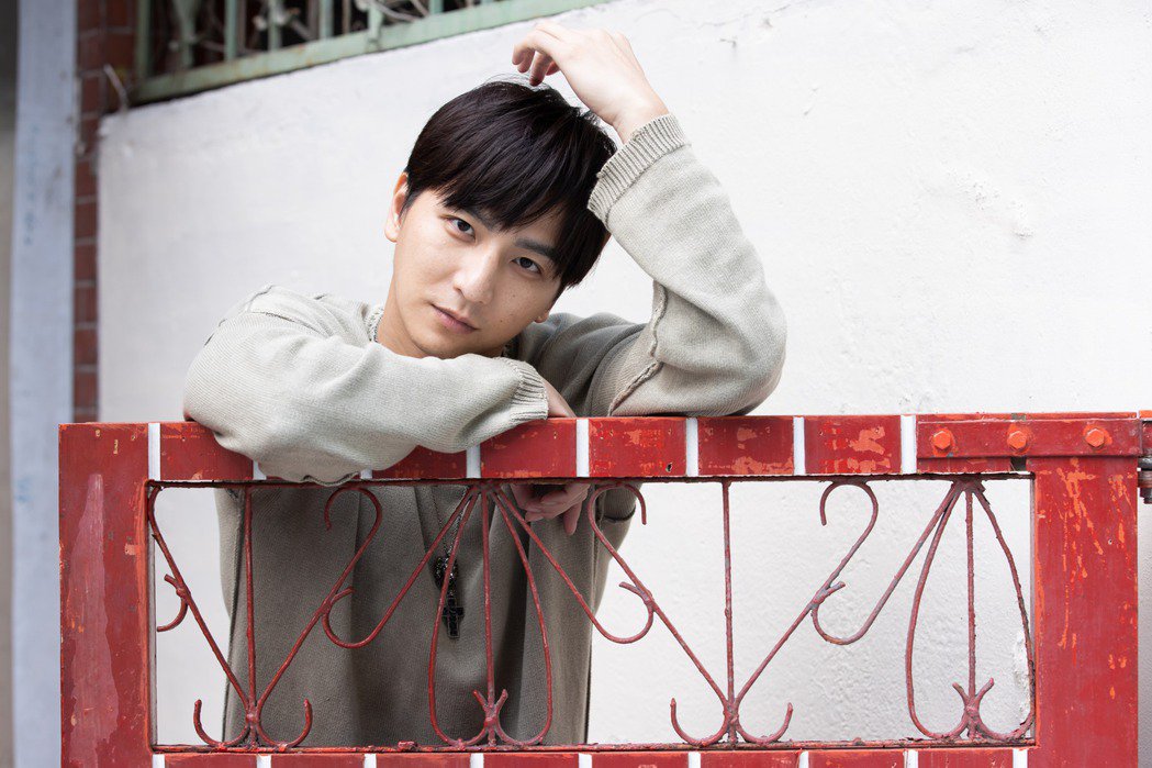 无懈可击|36岁台湾男星被曝儿子患皮肤病，床单常被血水浸染，与敖犬是队友