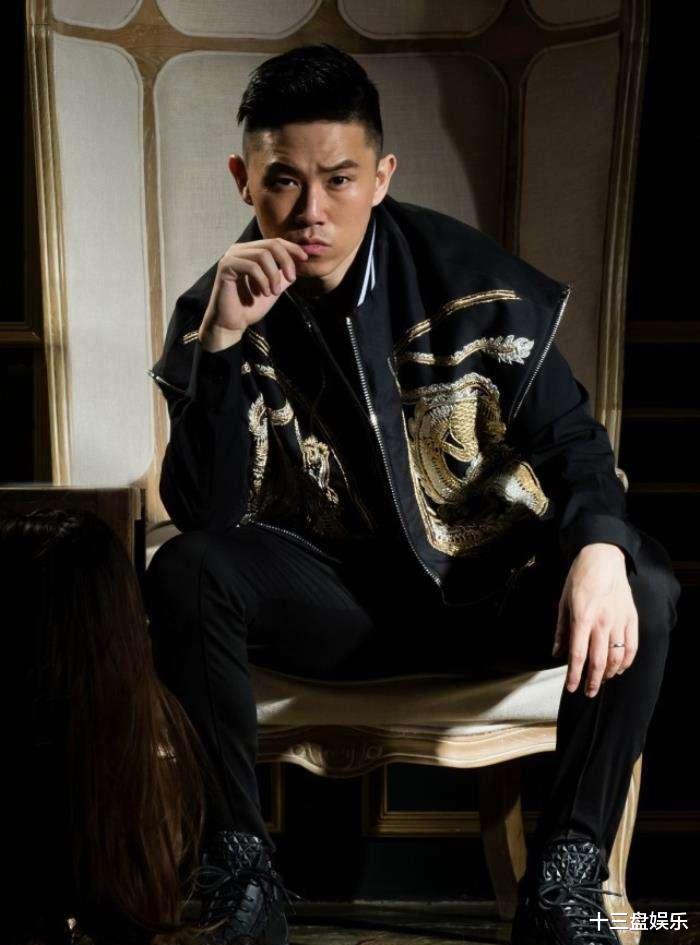 欧阳靖|欧阳靖曾经力压黑人说唱歌手的秘密,竟然是周星驰