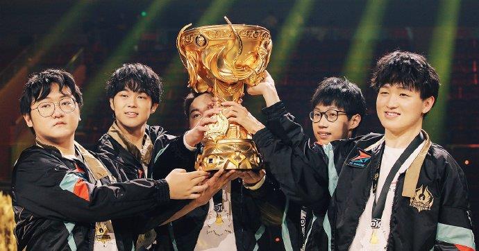 魔王樊|kpl秋季赛即将开赛，WB宣布新教练，原来是AG超玩会的他！