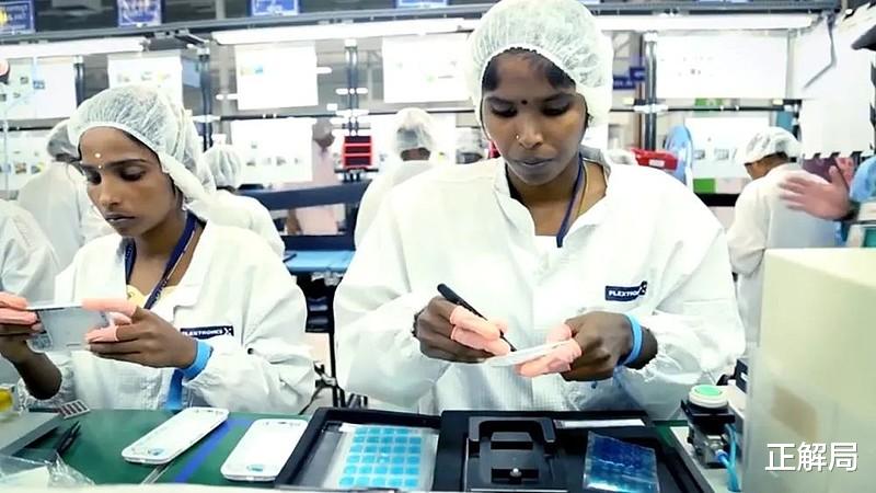 富士康|拉1个人进厂打工重奖1万2:郑州富士康为什么急了?