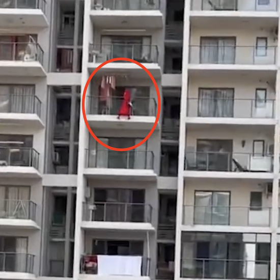 谋稻粱矣 一女子头顶红发身穿红裙,在20多层露台跳舞坠楼,留下一封遗书