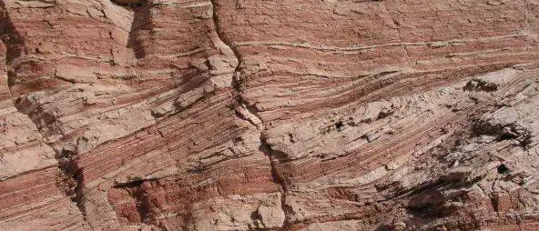 科学家 地球的内部构造竟然全部是铁，这怎么可能？