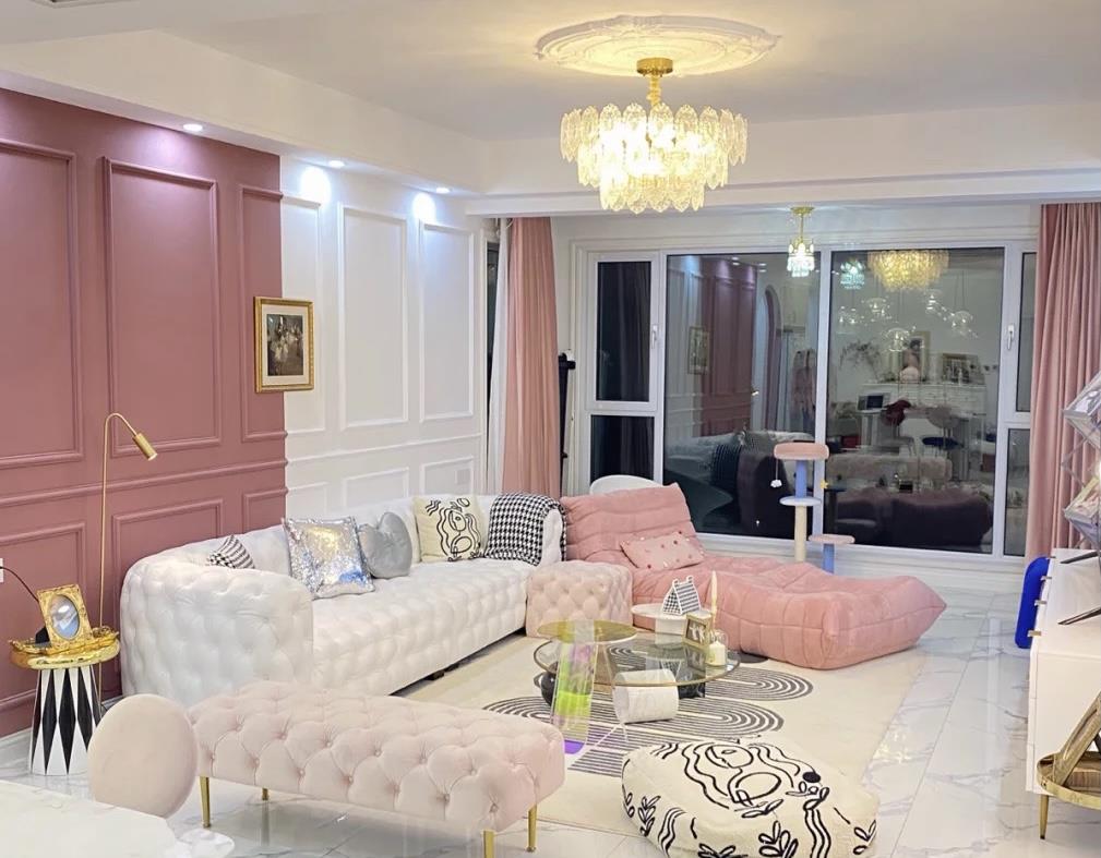 女主128㎡新居,色彩碰撞带来的新颖浪漫体验,引得上万网友收藏