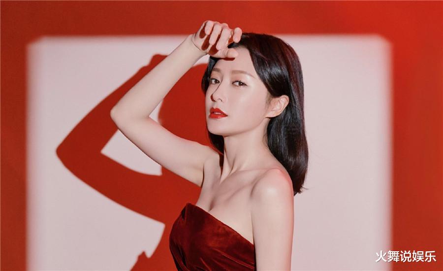 邓伦|来自东北的姑娘,内心坚韧勇敢,再一次爆红