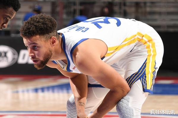 勇士队|三连败还不算完！勇士队再遭双重打击，库里太悲催了吧