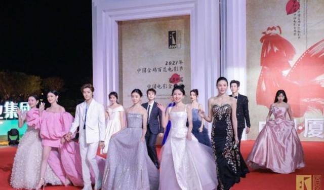 刘浩存|演技平平却妄想拿影后,咖位不够却敢当导师,小花们真大胆