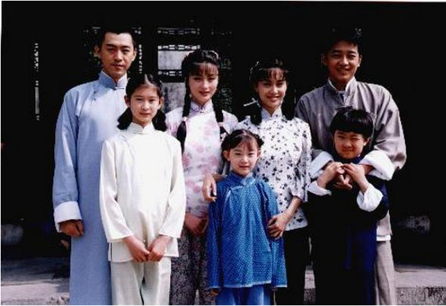 恋上糖果甜|《苍天有泪》雨凤嫁给云飞很幸福？孩子的名字，暴露两人婚姻状态
