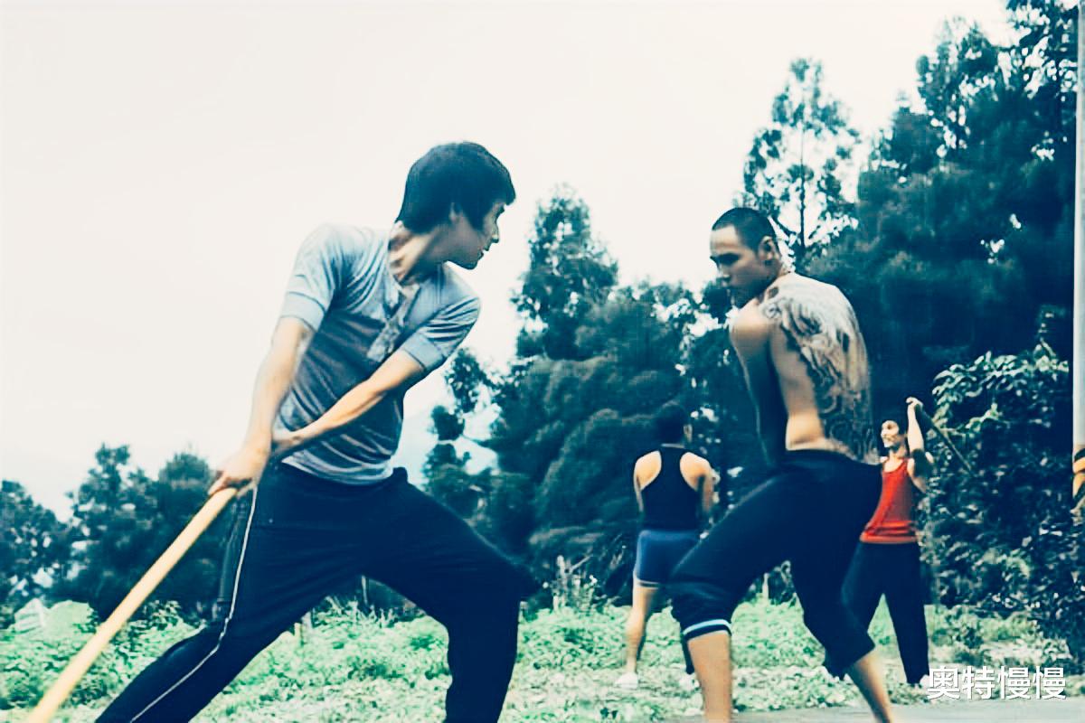 新义安|和胜和“单眼仔”，因“吃里扒外”被家法伺候，事后成为社团老大