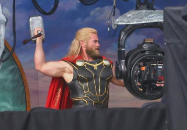 罗素·克劳|漫威雷神4被剧透！罗素克劳出演神王宙斯，网友：堵不住影帝的嘴