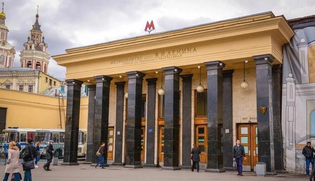 小朱聊育儿|莫斯科地铁获东方协助!规模和气势之大令欧盟咂舌:全球独一无二