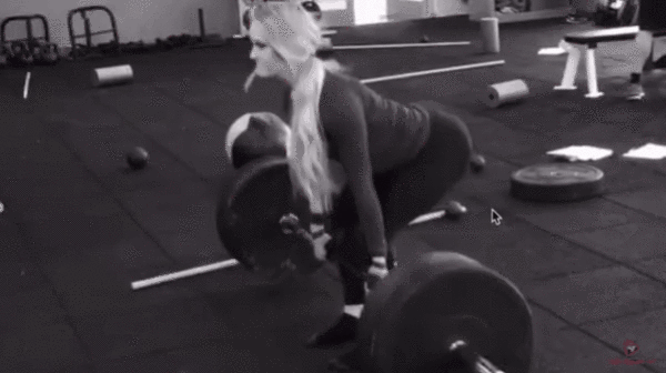 健身|体重130斤身高仅155,你认为的胖,她却用健身把肉变成性感