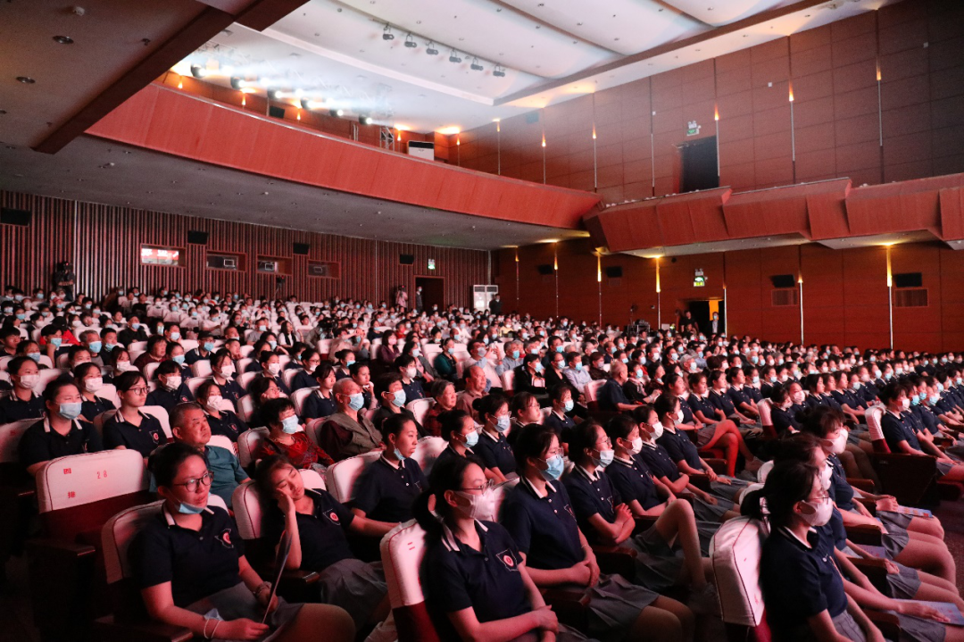 大名縣信息港 大型現代豫劇《郭隆真》在邯鄲市工人劇院進行首場演出