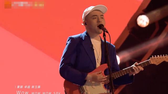 一只麦兜 47岁周迅被曝陷入姐弟恋，再度恋上音乐人，王菲也曾追看男方演出