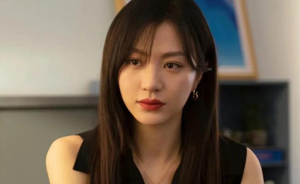 潜规则|加班陪酒遭男客户“潜规则”,她被骂活该:被灌醉后侵犯,真的毫无感觉?