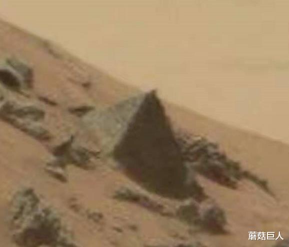 蘑菇巨人|古老的火星战争,金字塔“堡垒”,是神话还是召唤?