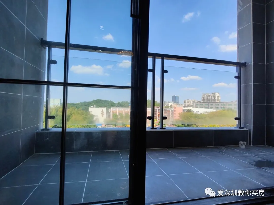会展|龙华观澜新田3栋小区房，有停车场。值得参考。