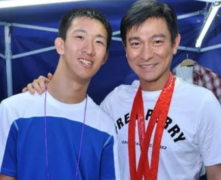 刘德华|赵薇出事后，刘德华再上热搜，没想到你是这样的人！