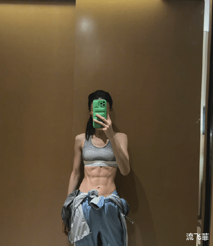 贾玲|谁说瘦一定好看?金晨骨瘦如柴却被贾玲吹弹可破的皮肤状态打败