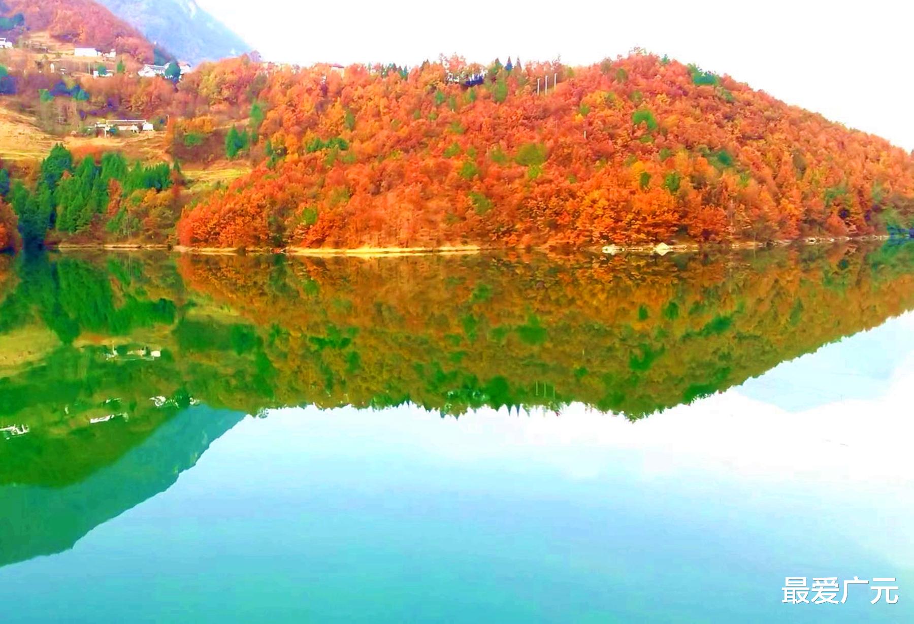西藏|快看最美白龙湖，它位于川陕甘交界处，眼下秋意正浓，一起来看看