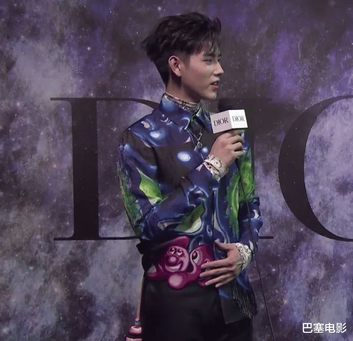 李连杰|不是弄丑就叫高级感，“妖魔鬼怪”般的审美，搞成这样有必要？